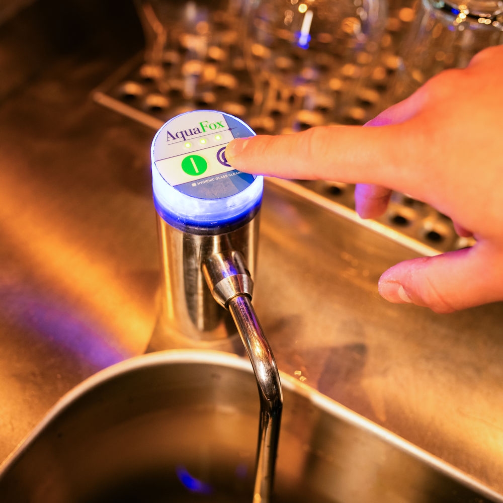 Aquafox glazenspoel systeem